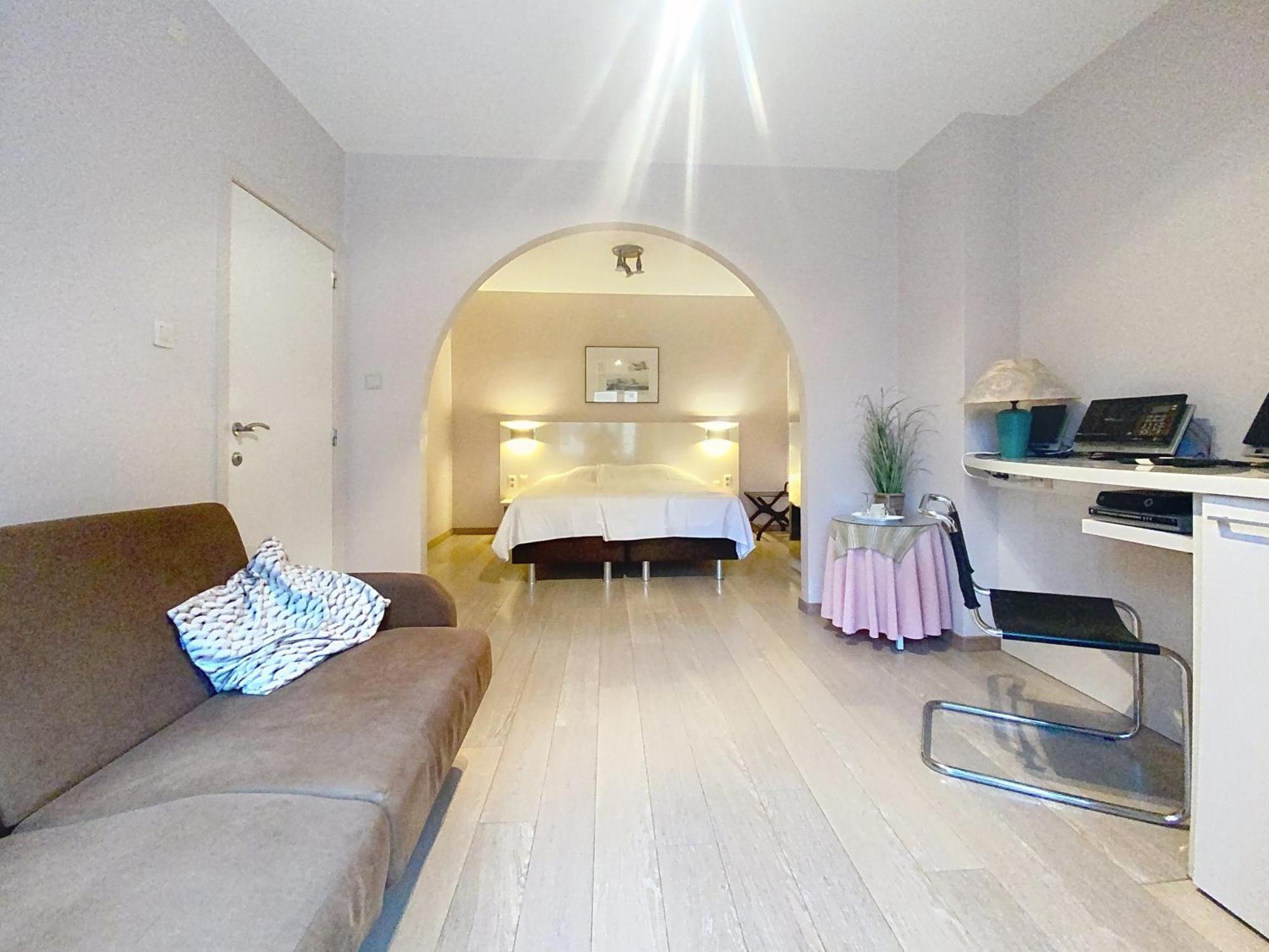 Gastenkamers Centersuites Oostduinkerke Exterior foto